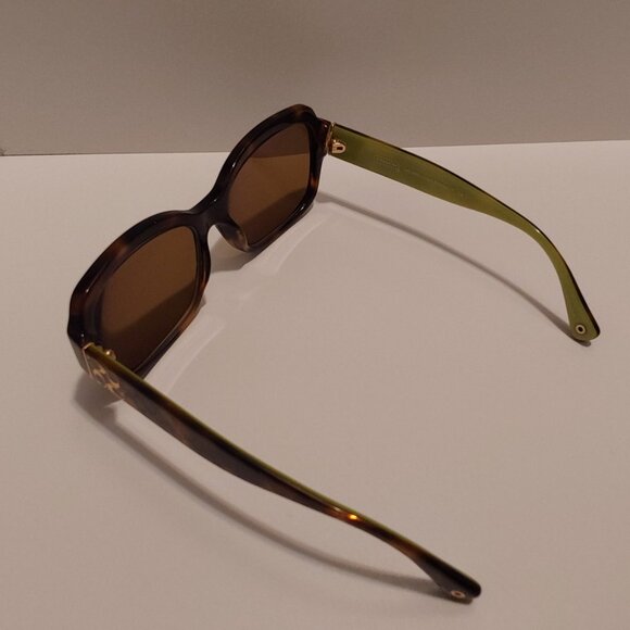 COACH  Ladies Sunglasses and Case - Picture 3 of 4